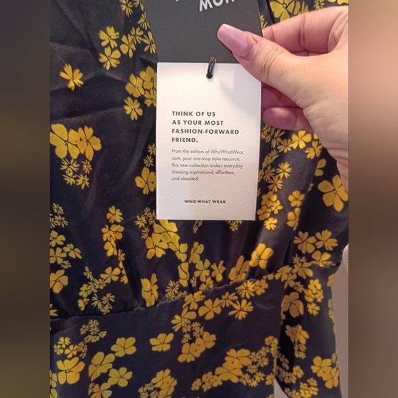 Who What Wear Black with Yellow Floral Print Shirt - Picture 4 of 6